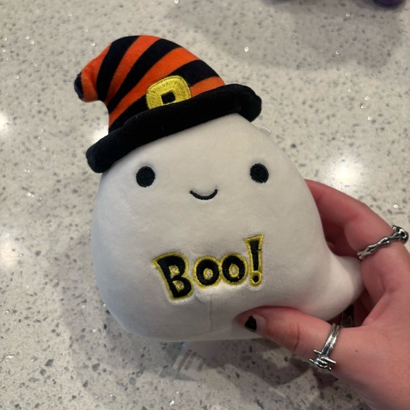 Ghost Squishmallow 5 Inch - Picture 1 of 2